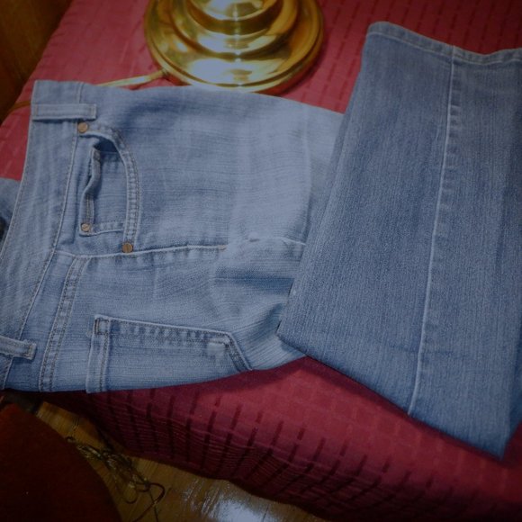 ~ JONES NEW YORK ~ Lexington Straight ~ 6 - Picture 1 of 2